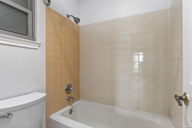 7303 WILDER ST, San Antonio, TX 78250