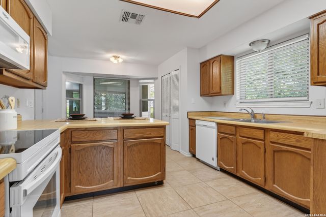7303 WILDER ST, San Antonio, TX 78250