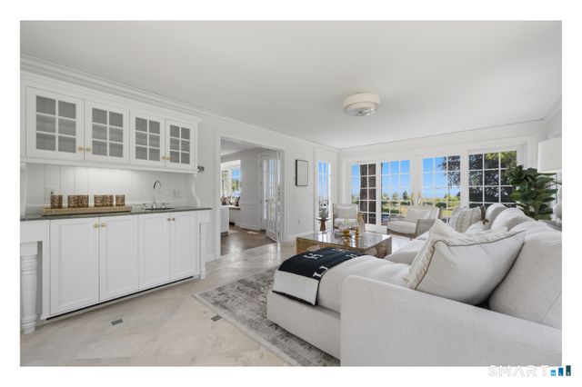 6 Gray Lane, Westport, CT 06880
