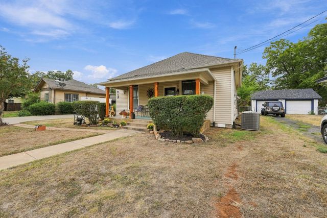 311 N Pendell Avenue, Cleburne, TX 76033