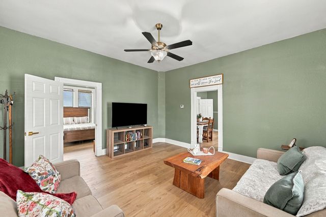 311 N Pendell Avenue, Cleburne, TX 76033