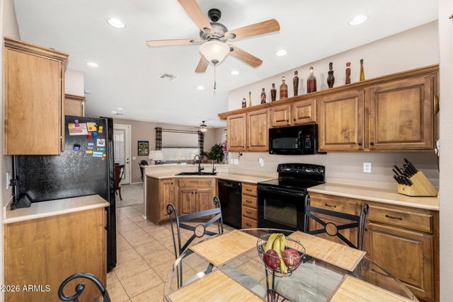 10935 E OLLA Avenue, Mesa, AZ 85212