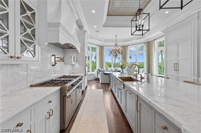 3675 Gordon DR, Naples, FL 34102