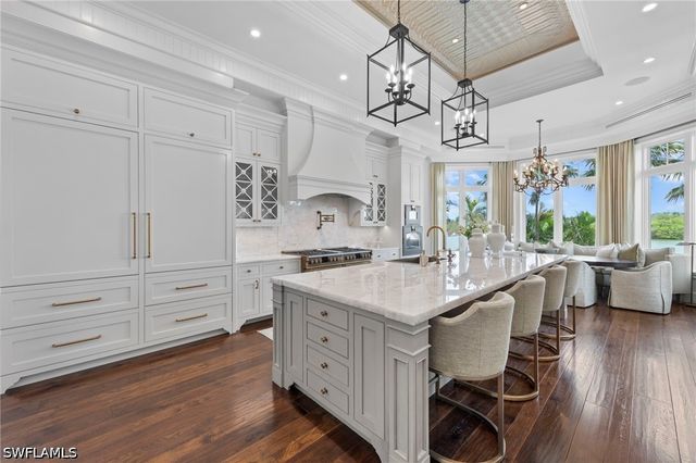 3675 Gordon DR, Naples, FL 34102