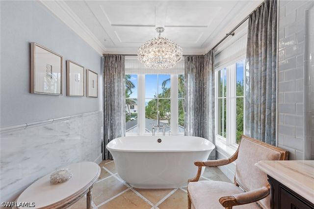 3675 Gordon DR, Naples, FL 34102