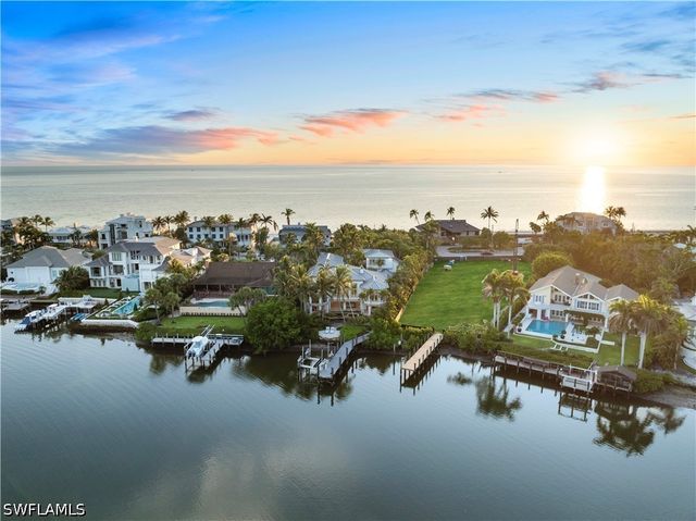 3675 Gordon DR, Naples, FL 34102