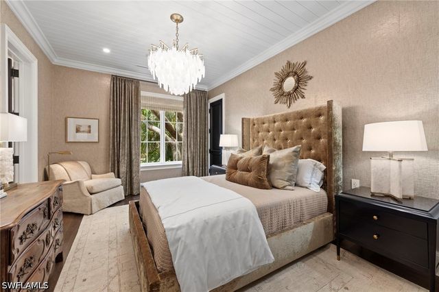 3675 Gordon DR, Naples, FL 34102