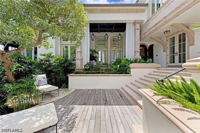 3675 Gordon DR, Naples, FL 34102