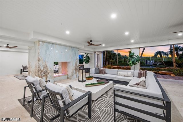3675 Gordon DR, Naples, FL 34102