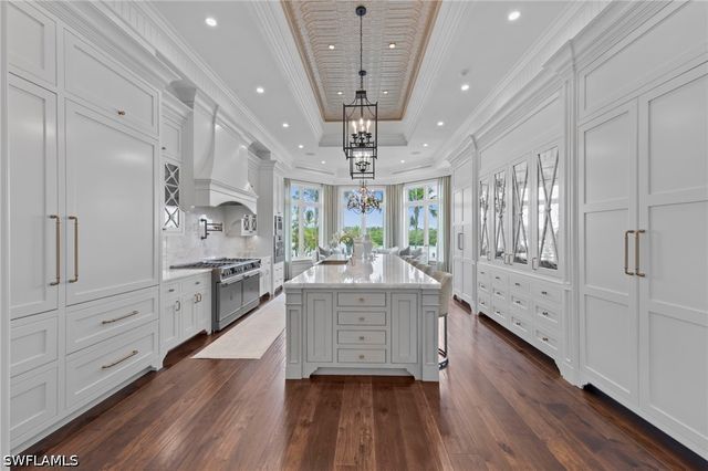 3675 Gordon DR, Naples, FL 34102