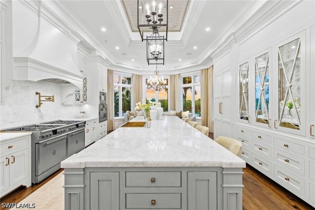 3675 Gordon DR, Naples, FL 34102