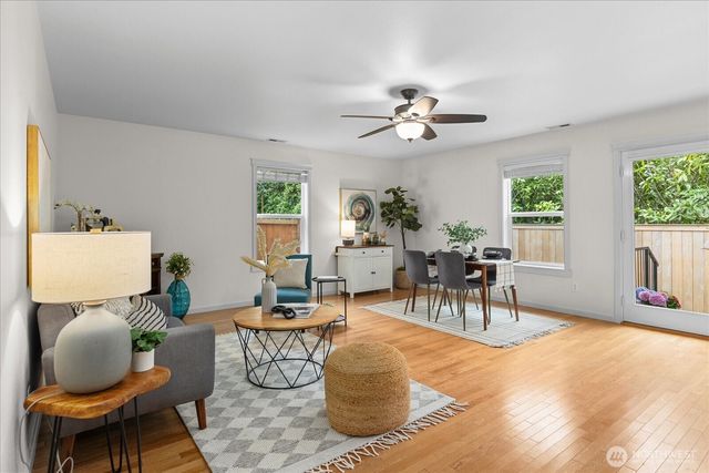 11808 24th Street SE, Lake Stevens, WA 98258