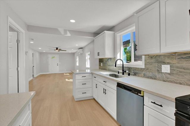 1872 6th Ave, Olivehurst, CA 95961