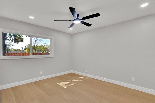 1872 6th Ave, Olivehurst, CA 95961