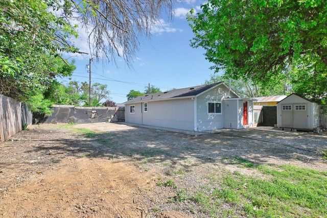 1872 6th Ave, Olivehurst, CA 95961