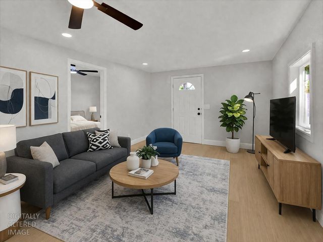 1872 6th Ave, Olivehurst, CA 95961