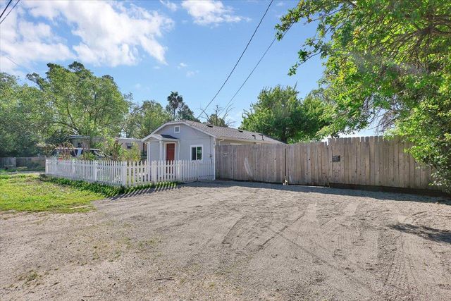 1872 6th Ave, Olivehurst, CA 95961