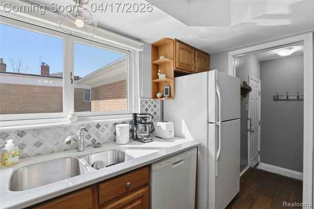 14210 Ingram Street, Livonia, MI 48154