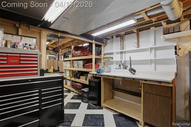 14210 Ingram Street, Livonia, MI 48154