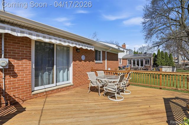 14210 Ingram Street, Livonia, MI 48154