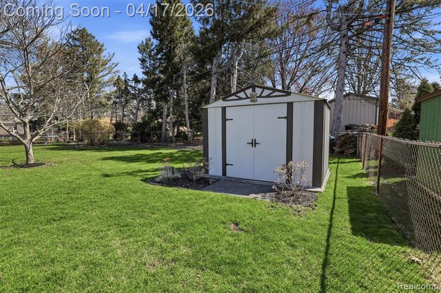 14210 Ingram Street, Livonia, MI 48154