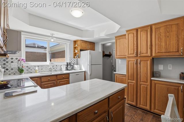 14210 Ingram Street, Livonia, MI 48154