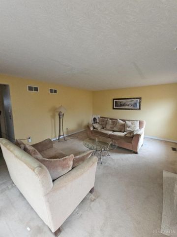 3340 Brodbeck Place, Cincinnati, OH 45211