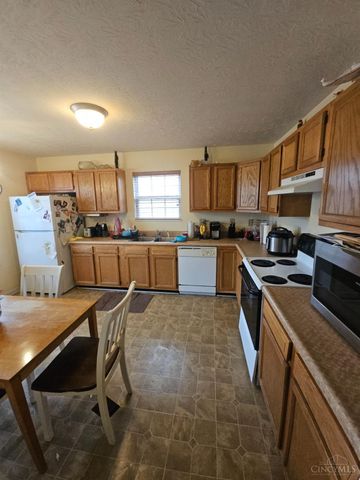 3340 Brodbeck Place, Cincinnati, OH 45211