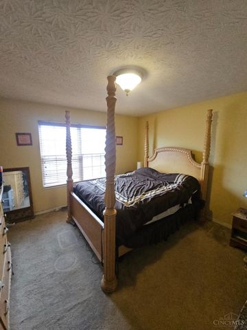 3340 Brodbeck Place, Cincinnati, OH 45211