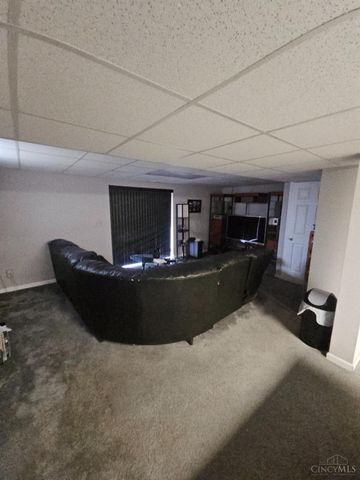 3340 Brodbeck Place, Cincinnati, OH 45211