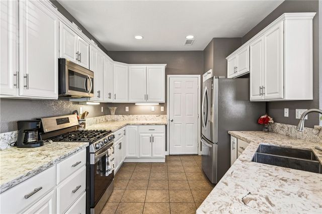 5759 Mapleview Drive, Jurupa Valley, CA 92509