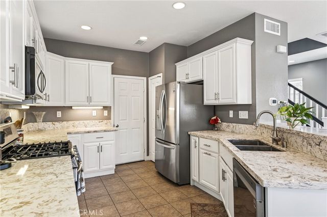 5759 Mapleview Drive, Jurupa Valley, CA 92509