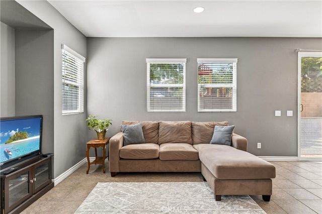 5759 Mapleview Drive, Jurupa Valley, CA 92509