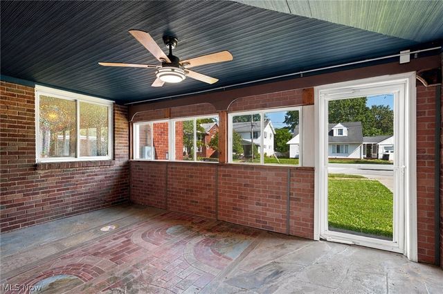860 Meridian Street, Akron, OH 44310