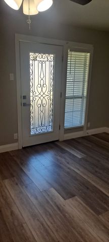 705 Vine Street, Euless, TX 76040