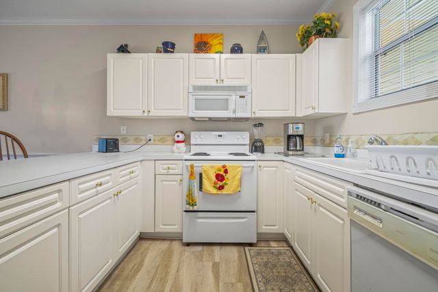 4705 Wild Iris Dr Apt 203, Myrtle Beach, SC 29577