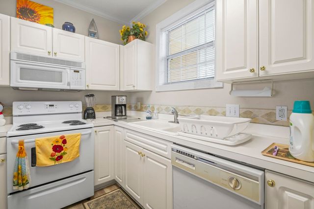 4705 Wild Iris Dr Apt 203, Myrtle Beach, SC 29577