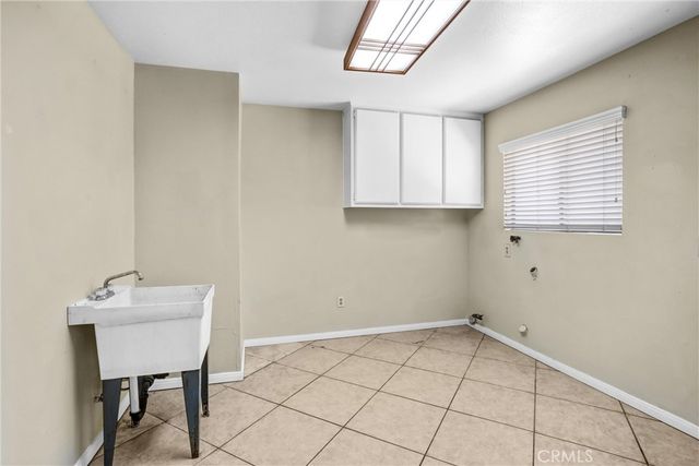 1466 Marion, Devore, CA 92407