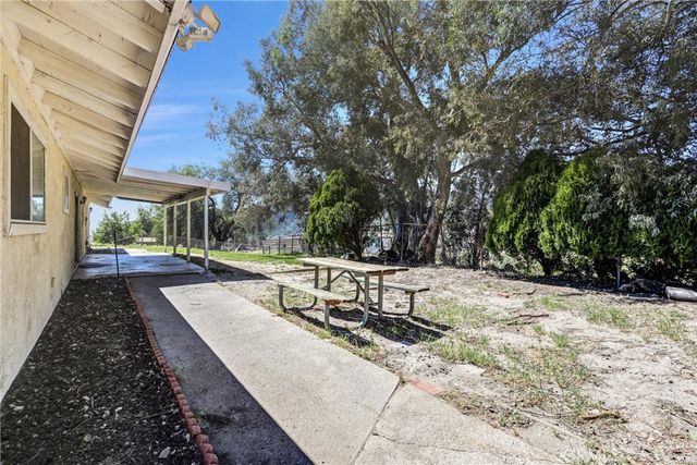 1466 Marion, Devore, CA 92407