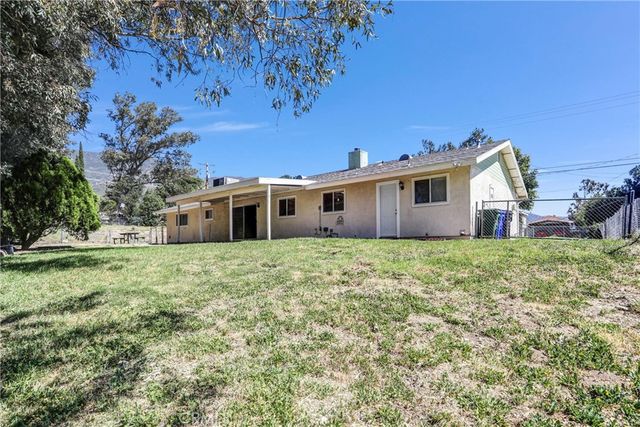 1466 Marion, Devore, CA 92407