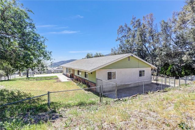 1466 Marion, Devore, CA 92407