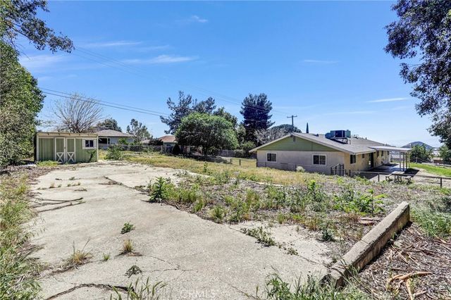 1466 Marion, Devore, CA 92407