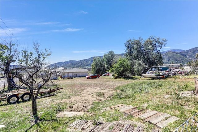 1466 Marion, Devore, CA 92407