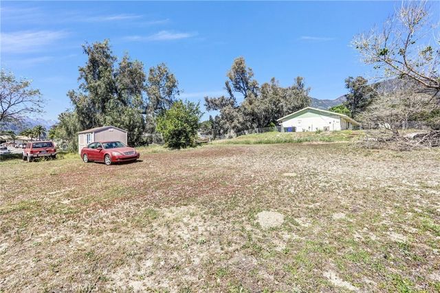 1466 Marion, Devore, CA 92407