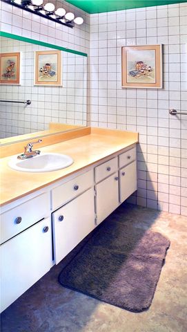 8566 Van Ness Court 22C, Huntington Beach, CA 92646