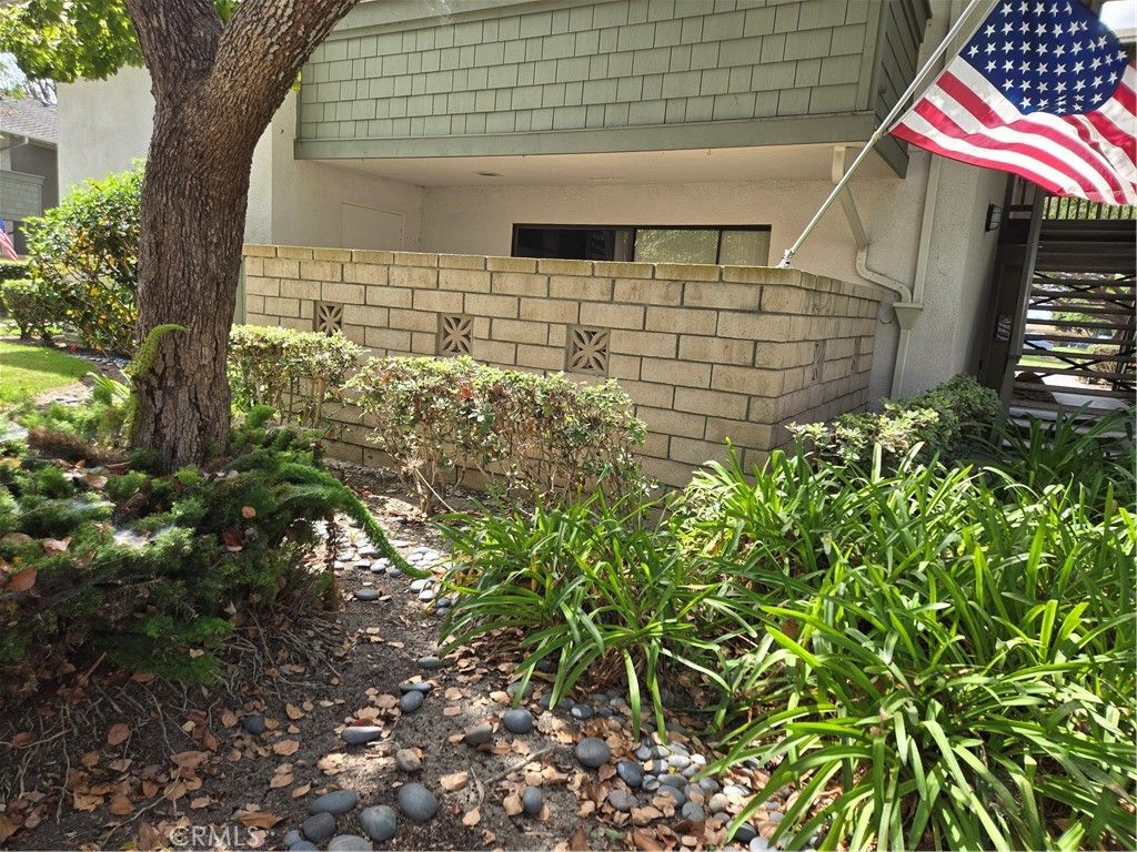 8566 Van Ness Court 22C, Huntington Beach, CA 92646 — photo 2