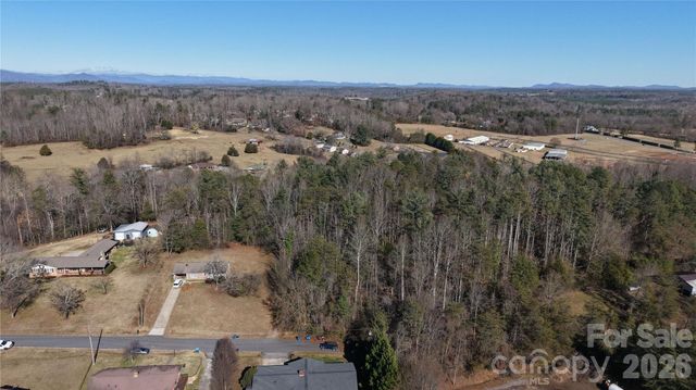 209 Charles Avenue, Morganton, NC 28655