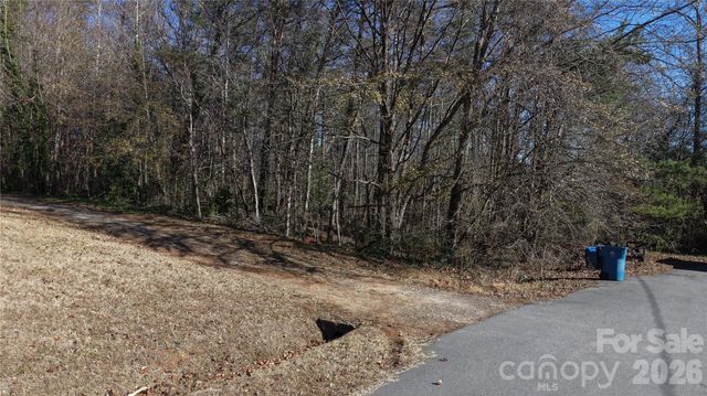 209 Charles Avenue, Morganton, NC 28655