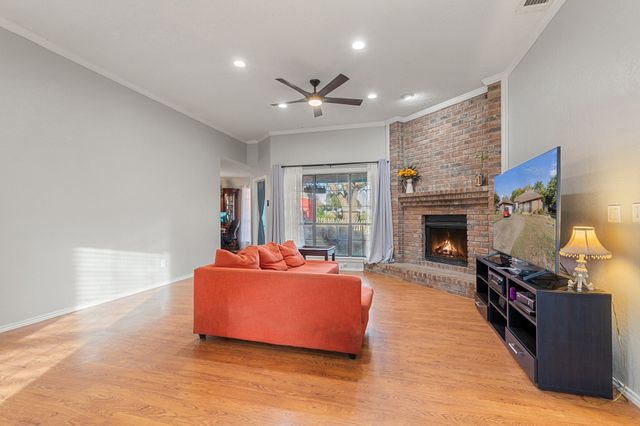 5422 Peninsula Way, Garland, TX 75043