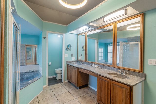 5422 Peninsula Way, Garland, TX 75043